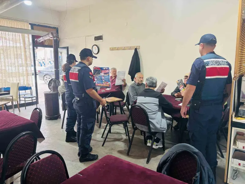 Jandarma Ekiplerinden Tokat Köylerinde Çocuklar İçin Silah Güvenliği Çalışması