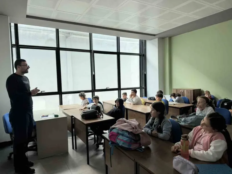 Düzce Akçakoca Gençlik Merkezi'nde Öğrenciler İçin Yeni Eğitim Atölyesi Açıldı