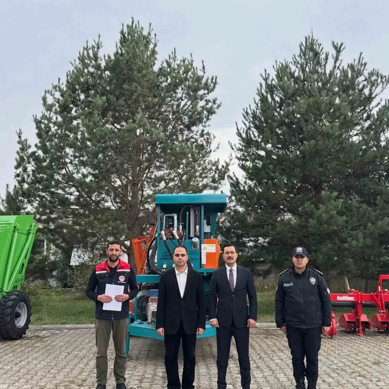 Akyaka İlçesinde Tarımsal Üretimi Güçlendirmek İçin Yeni Makineler Hizmete Girdi