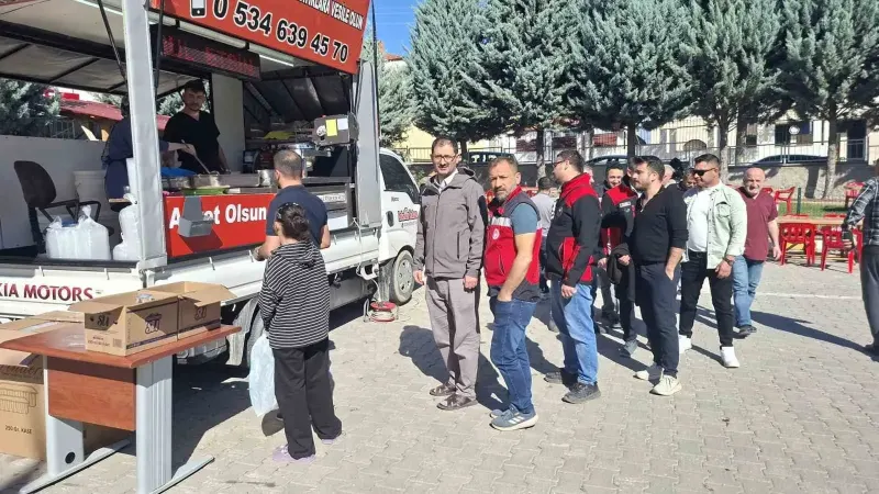 Kütahya Hisarcık İlçe Hastanesinde Üç Bin Kişiye Lokma İkramı Yapıldı