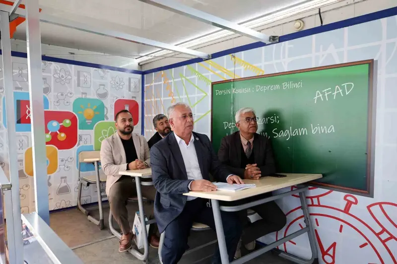 Talas Belediyesi ve AFAD Tarafından Düzenlenen Eğitimde Gerçekçi Deprem Simülasyonu