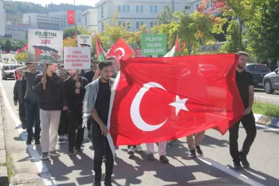 Ordu Üniversitesinde Filistin Ve Doğu Türkistan İçin Yürüyüş Düzenlendi