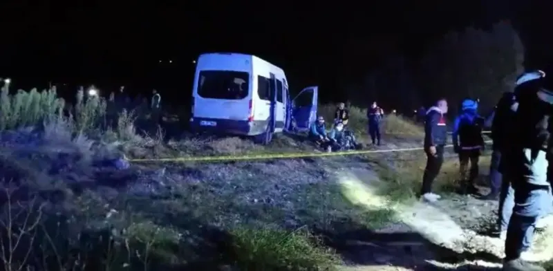 Kayseri Develi'de İşçi Servisleri ve İş Makinası Çarpıştı: 1 Ölü, 15 Yaralı