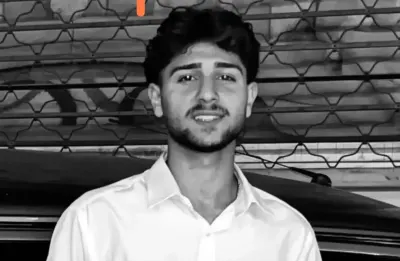 Adana'da Otomobil ile Motosiklet Çarpıştı: 19 Yaşındaki Sürücü Yaşamını Yitirdi