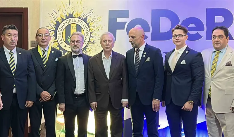 Fenerbahçeliler Derneği 40. Yaşını Görkemli Bir Baloyla Kutladı