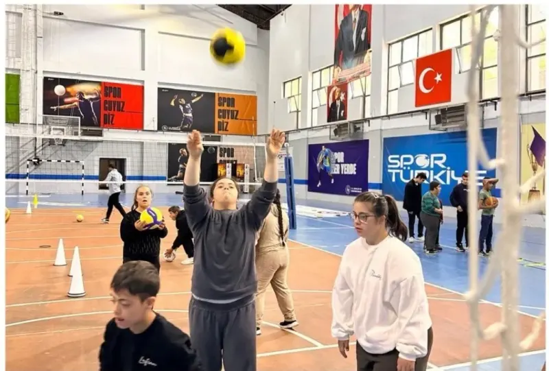 Şırnak'ta Özel Bireyler Spor Etkinliğinde Engel Tanımadı
