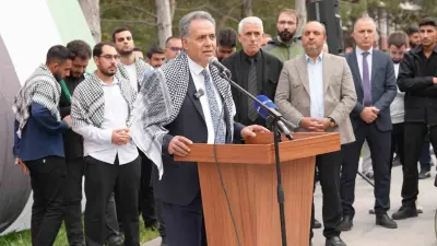 İnönü Üniversitesinde Filistin’e Destek İçin Yürüyüş Düzenlendi