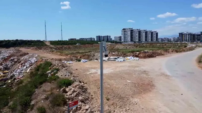 Antalya'da Yola Harç Döken Beton Mikserine 200 Bin Lira Ceza
