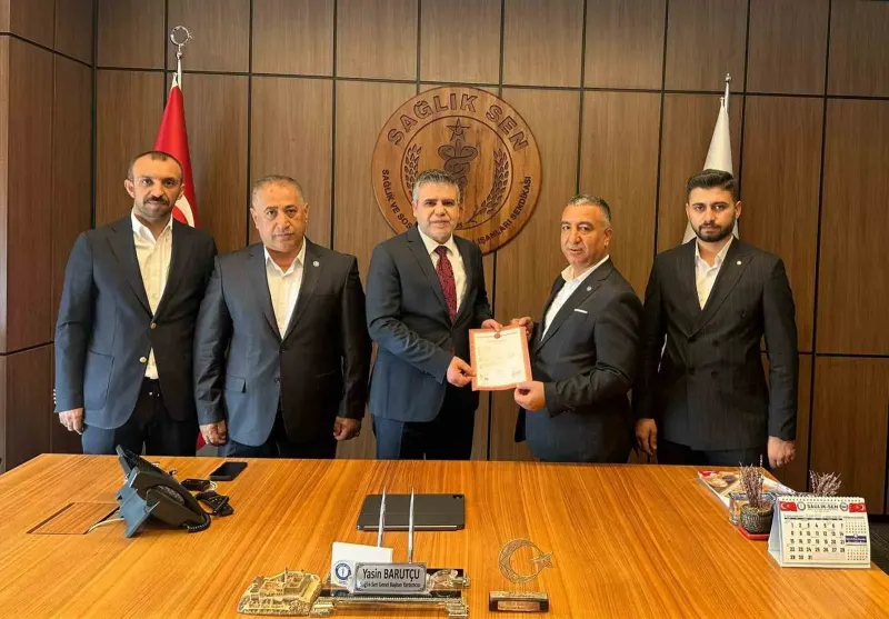 Sağlık-Sen Şırnak Şubesi Yeni Hizmet Binasının Tapusunu Aldı