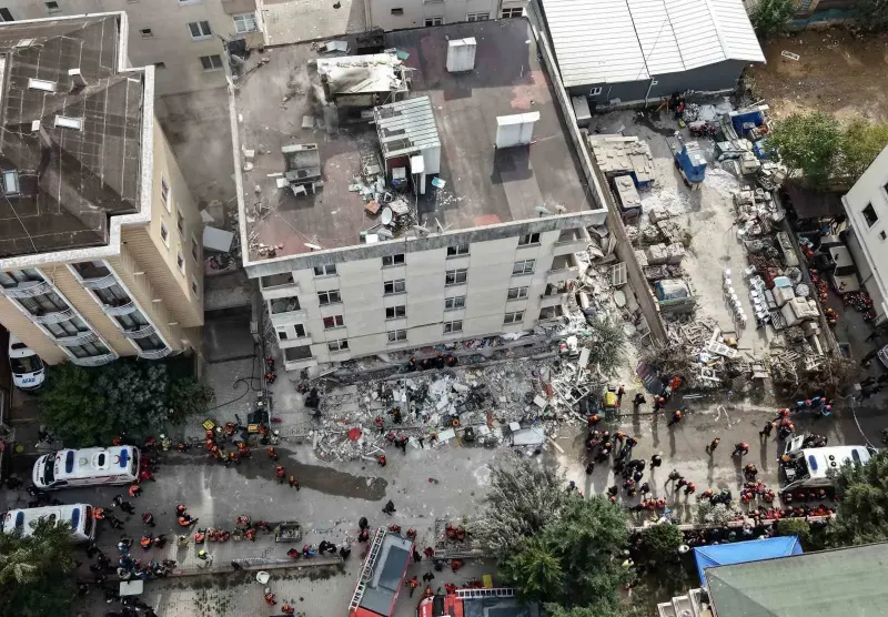 Maltepe’de Çöken Bina İçin Emekli Mimardan Çarpıcı Yapılaşma İddiası