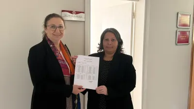 Yeni Parti Kula İlçe Başkanlığında Esen Çınar Mazbatasını Aldı