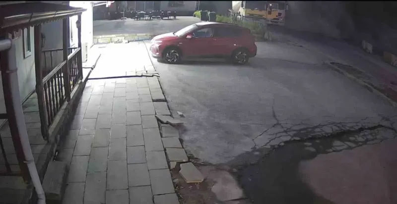 Artvin Hopa’da Tır Parkında Meydana Gelen Heyelan Kamerada