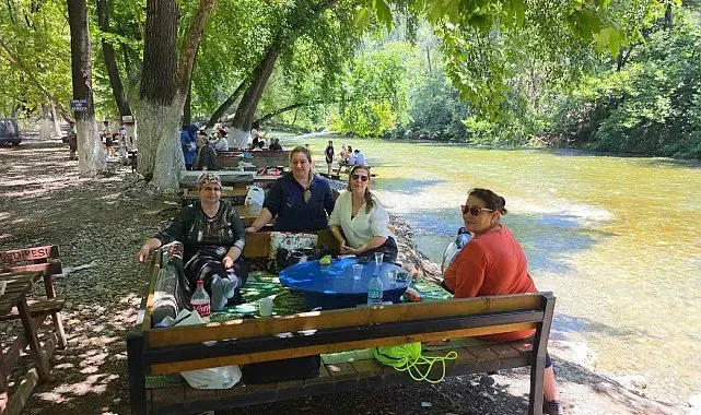 Nazilli'de incir işletmesi çalışanları yeni sezon öncesi eğlendi