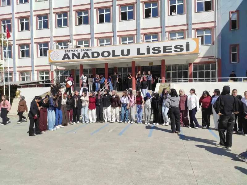 Batman Sason Anadolu Lisesinde Öğrenciler İçin Renkli Sonbahar Şenliği