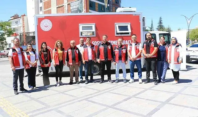 Elazığ'da mobil sosyal hizmet aracı vatandaşlarla buluştu