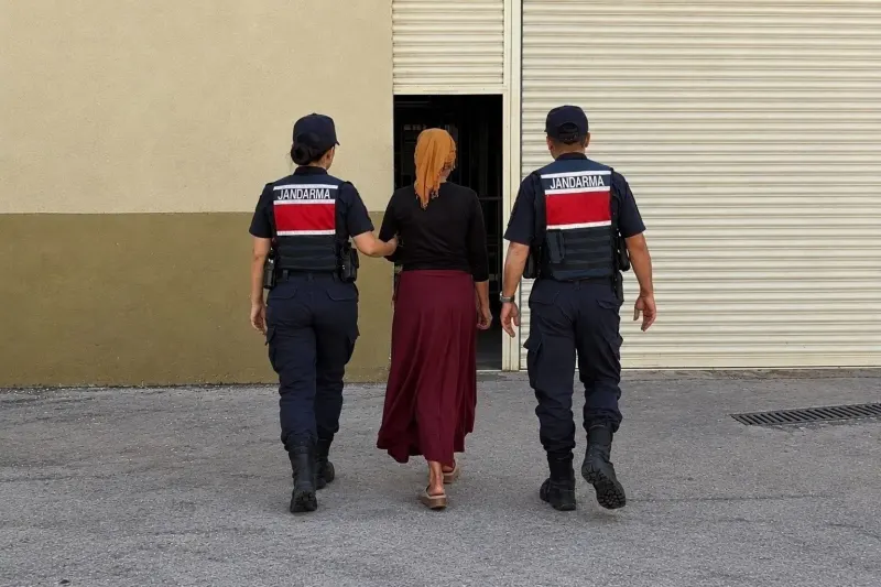 Gaziantep'te On Beş Yıl Kesinleşmiş Cezası Bulunan Hırsızlık Şüphelisi Yakalandı