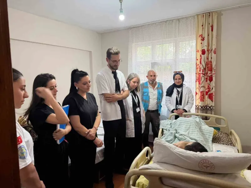 Erbaa Belediyesinden Öğrencilerle Evde Bakım Hizmeti Hamlesi