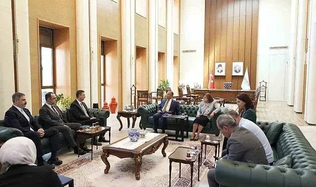 Vali Çeber ve Şahin'den MFF Ortadoğu Gıda Fuarı'na tam destek