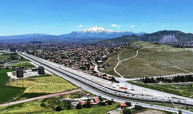 Başkan Çolakbayrakdar: "Her yeni park, şehrimize kazandırılan yeni bir nefestir"