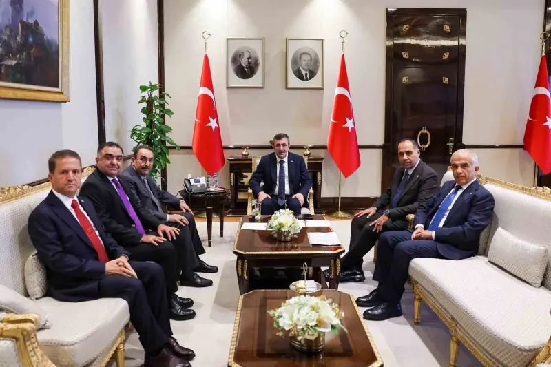 Adana Narenciye Üreticilerinin Sorunları Külliye'de Masaya Yatırıldı