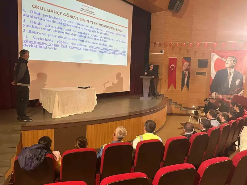Tekirdağ’da Okul Bahçe Görevlilerine Güvenlik ve İletişim Eğitimi Verildi