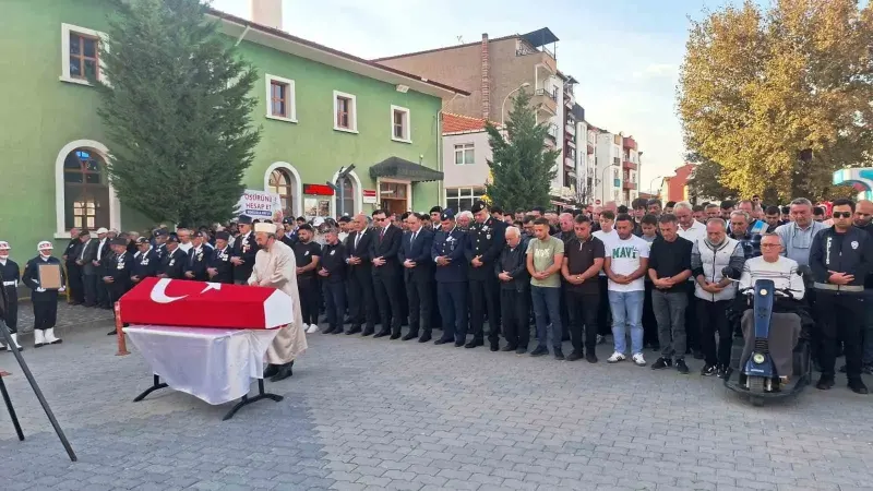 Kıbrıs Gazisi Mehmet Şener Kütahya'da Askeri Törenle Toprağa Verildi