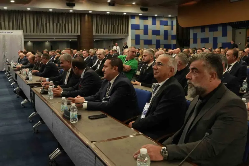 İzmir Ticaret Odası Seçimlerinde Mahmut Özgener Yeniden Başkan Seçildi