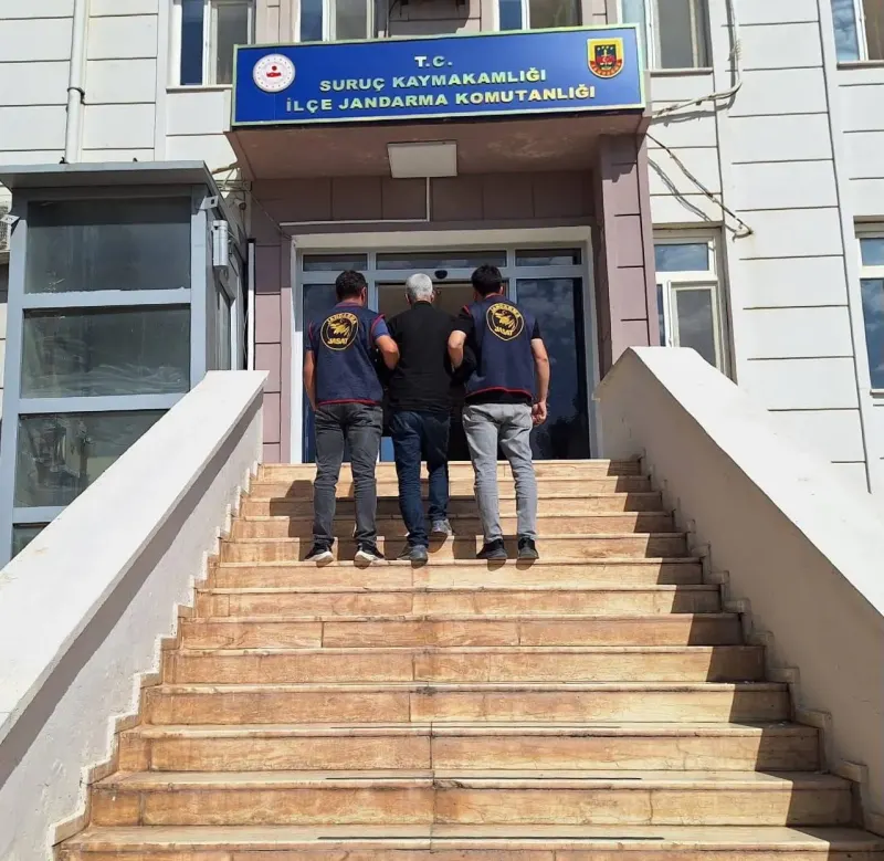 Şanlıurfa'da Silahlı Yağma Suçundan Aranan Hükümlü Operasyonla Yakalandı