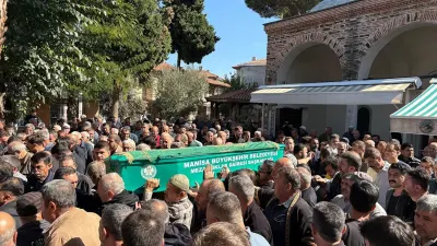 Manisa'da Evindeki Yangını İzlerken Fenalaşan Metin Balcı Son Yolculuğuna Uğurlandı