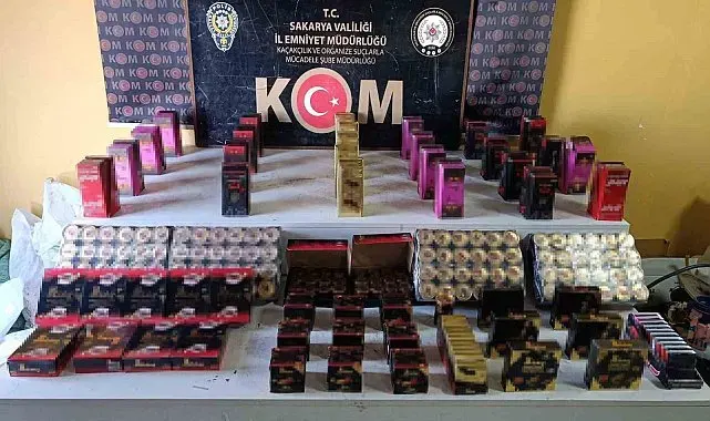 Sakarya'da kaçak cinsel içerikli ürün operasyonu: 859 ürün ele geçirildi