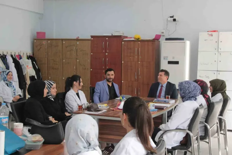 Cizre İlçe Milli Eğitim Müdürü Şahan İke'den Okul Ziyaretlerinde Gönül Seferberliği Vurgusu