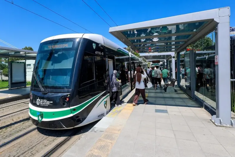 Akçaray Tramvay Hattı 85 Bin Yolcuyla Tüm Zamanların Rekorunu Kırdı