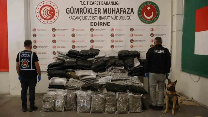 Gümrük Kapılarında Gerçekleştirilen Operasyonlarda Tonlarca Uyuşturucu Ele Geçirildi