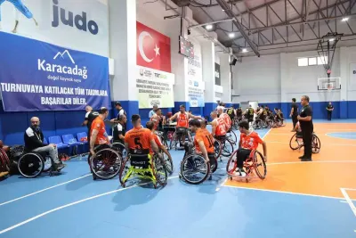 Şanlıurfa’da Düzenlenen Göbeklitepe Tekerlekli Sandalye Basketbol Turnuvası’nda Heyecan Sürüyor