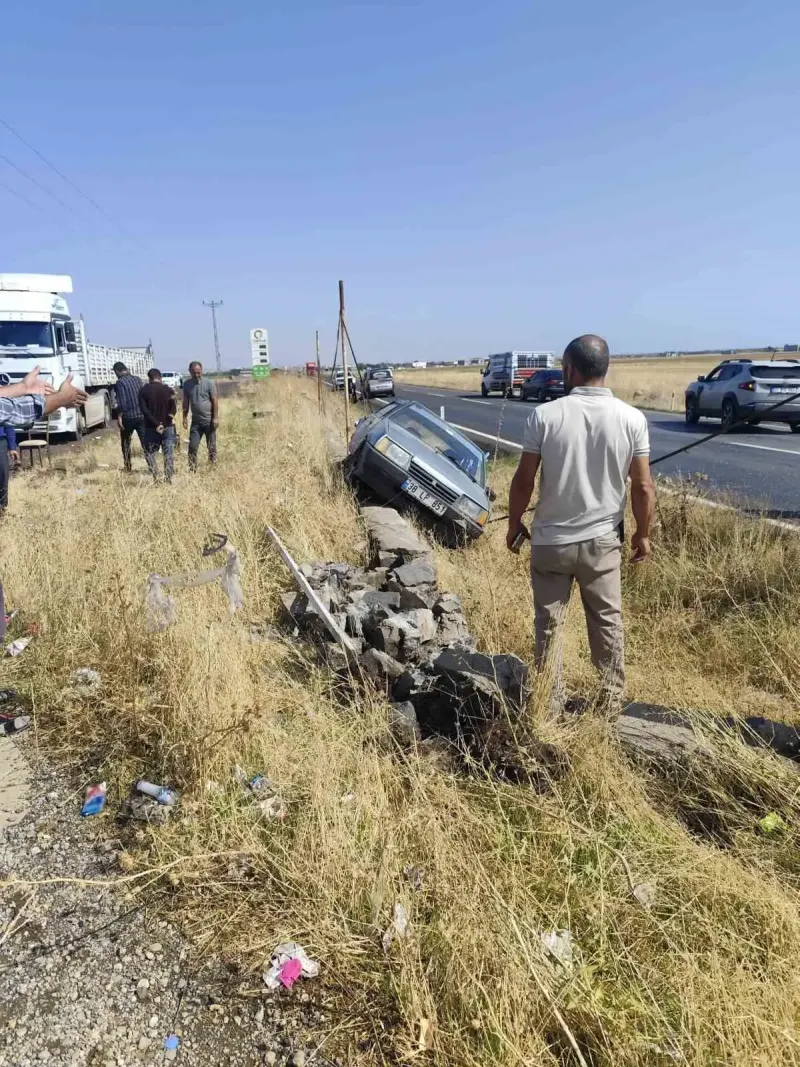 Diyarbakır Çınar İlçesinde İki Araç Çarpıştı: 1 Yaralı