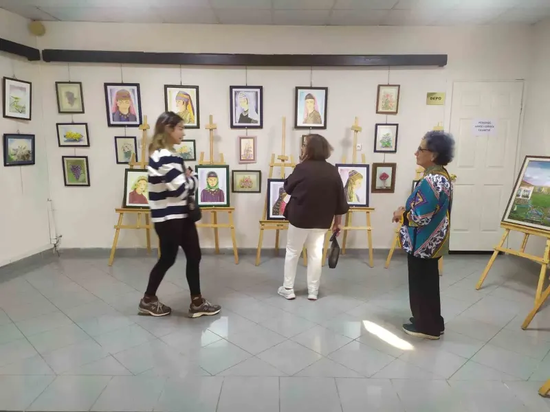 85 Yaşındaki Ressam Saadet Erdoğan Edremit’te 28. Kişisel Sergisini Açtı