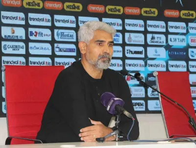 Sivasspor Teknik Direktörü İsmet Taşdemir'den Pendikspor Maçının Ardından Açıklamalar