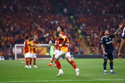 Galatasaraylı Abdülkerim Bardakcı Kasımpaşa Karşılaşmasında Fileleri Havalandırdı