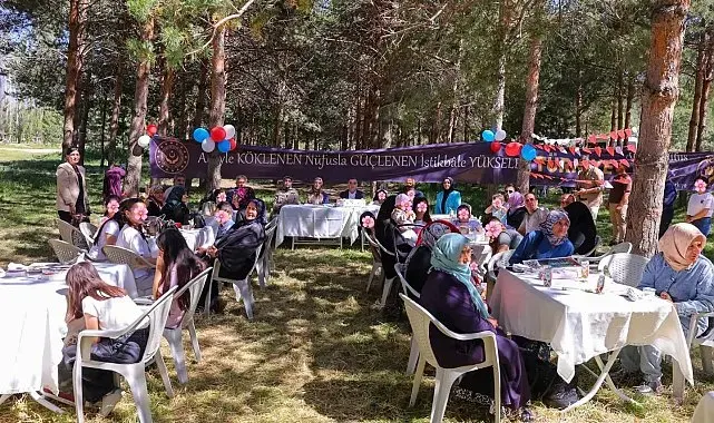 Bayburt'ta Koruyucu aileler ve çocuklar piknikte buluştu