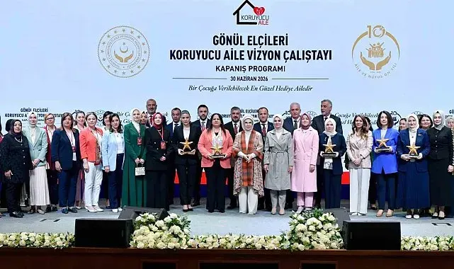 Kahramanmaraş'a koruyucu aile hizmetlerinde "Kalabalık Aile Özel Ödülü"