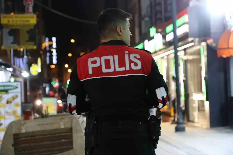 Elazığ'da Köfteciler Sokağı'nda Kapsamlı Asayiş Ve Narkotik Denetimi