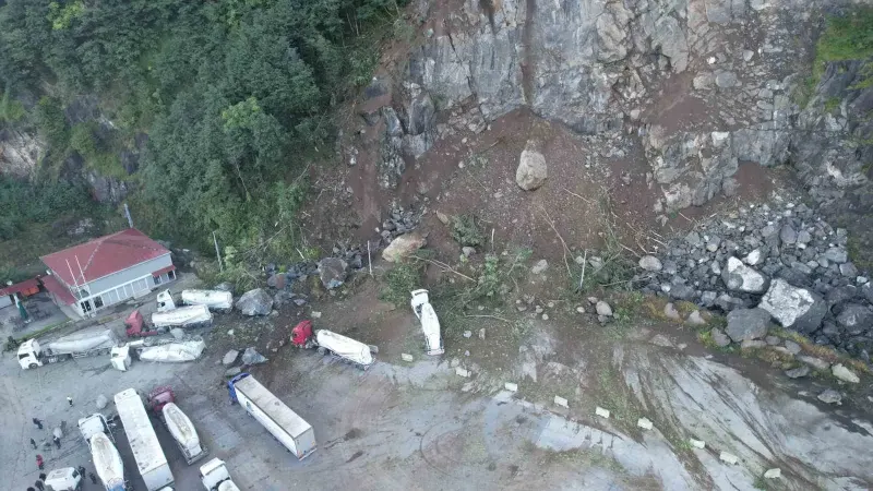 Doğu Karadeniz'de Heyelan Alarmı: Uzmanlardan Kritik Uyarılar