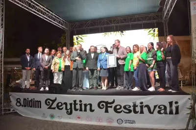 Didim'de Gerçekleştirilen Festivalde Uluslararası Zeytinyağı Tadım Rekoru Kırıldı
