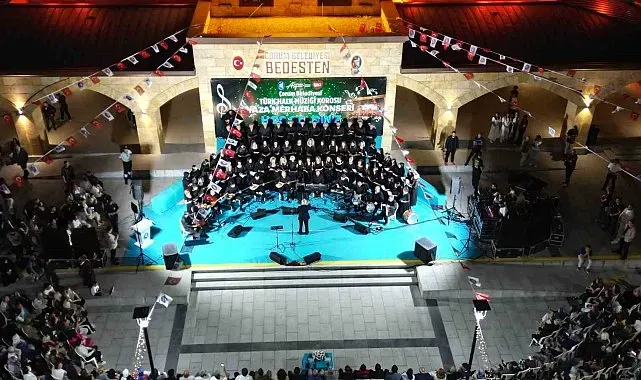 Çorum'da "yaza merhaba" konseri yoğun ilgi gördü