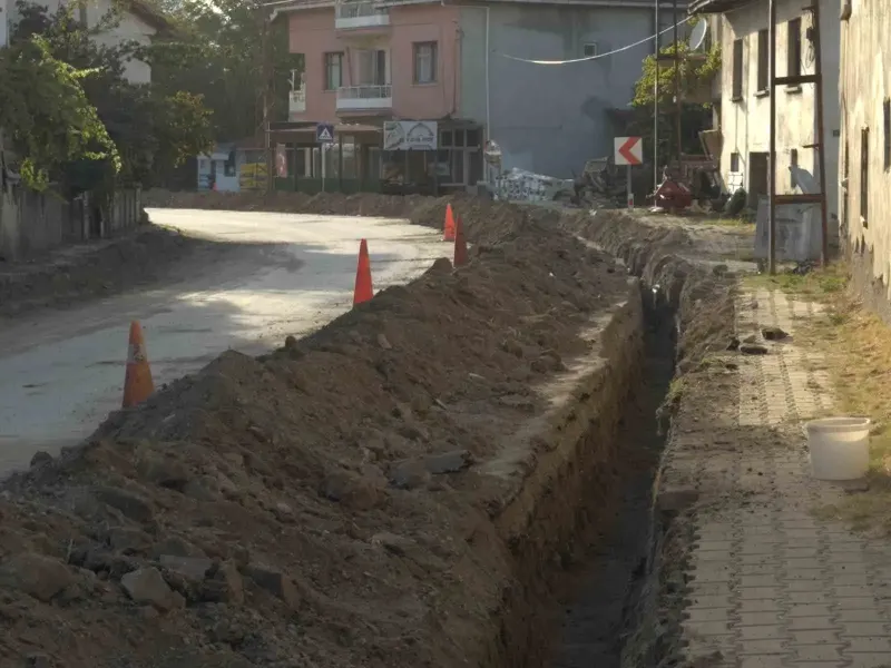 Simav İlçesinde Yeşilova Mahallesi İçin Doğalgaz Altyapı Çalışmaları Başlatıldı