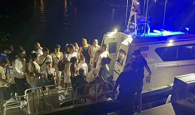 7 göçmen kaçakçısı ile 25 düzensiz göçmen yakalandı