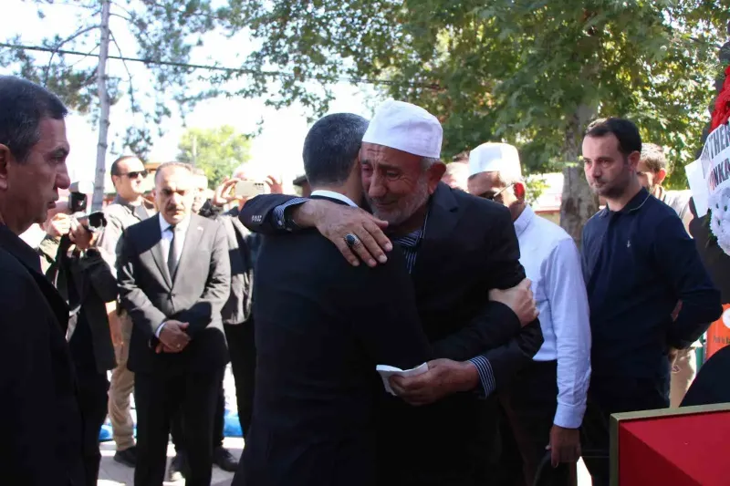 Hayatını Kaybeden Vali Yardımcısı İhsan Ayrancı Memleketi Amasya'da Toprağa Verildi