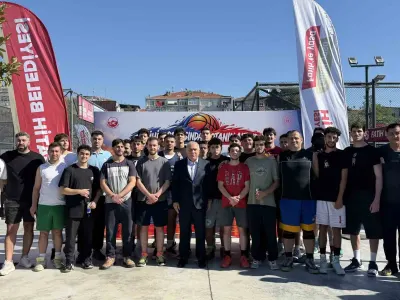 Fatih’te Tarihi Atmosferde Basketbol Heyecanı Yaşandı