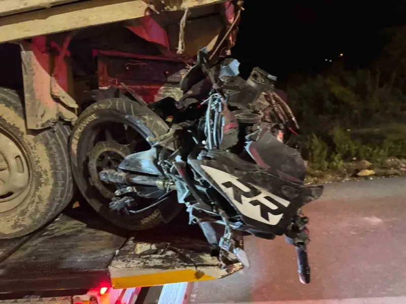 Hatayda Pikaba Çarpan Genç Motosiklet Sürücüsü Yaşamını Yitirdi