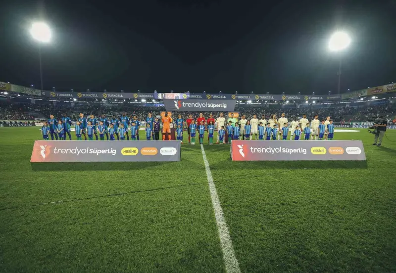 Fenerbahçe Çaykur Rizespor Deplasmanında Önde Başladı